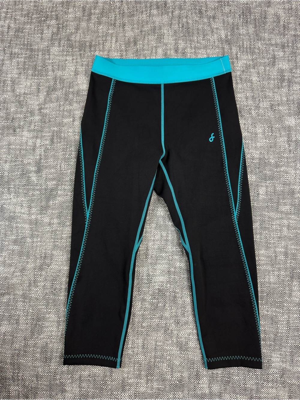 Fanka cropped leggings sz M squat proof black blue athletic